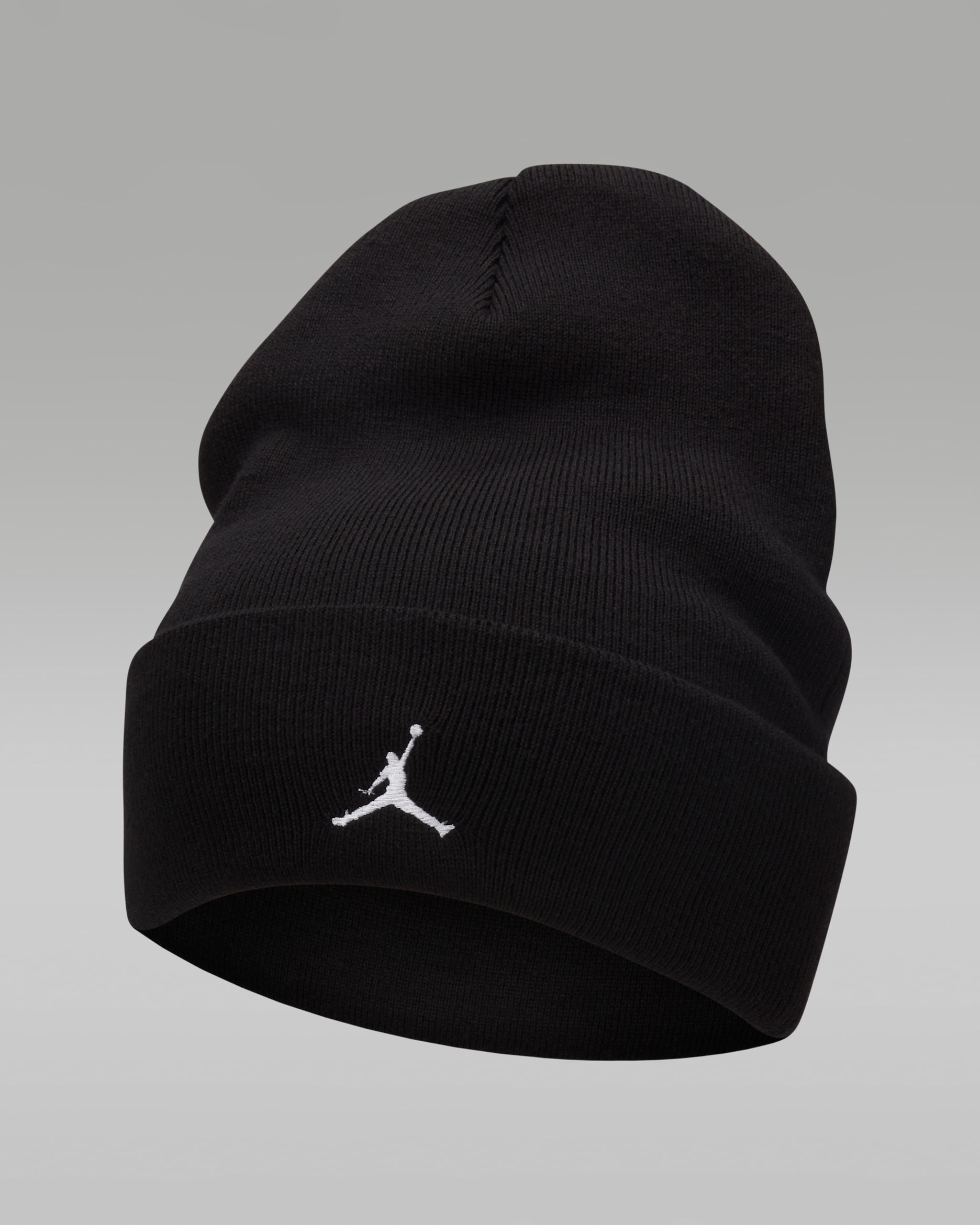 Jordan Peak Essential Beanie. Nike ZA
